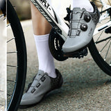 Chaussures de cyclisme unisexes compatibles avec Peloton Bike et SPD Chaussures de vélo de route en salle pour hommes et femmes